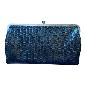 Elegant black Woven Clutch
